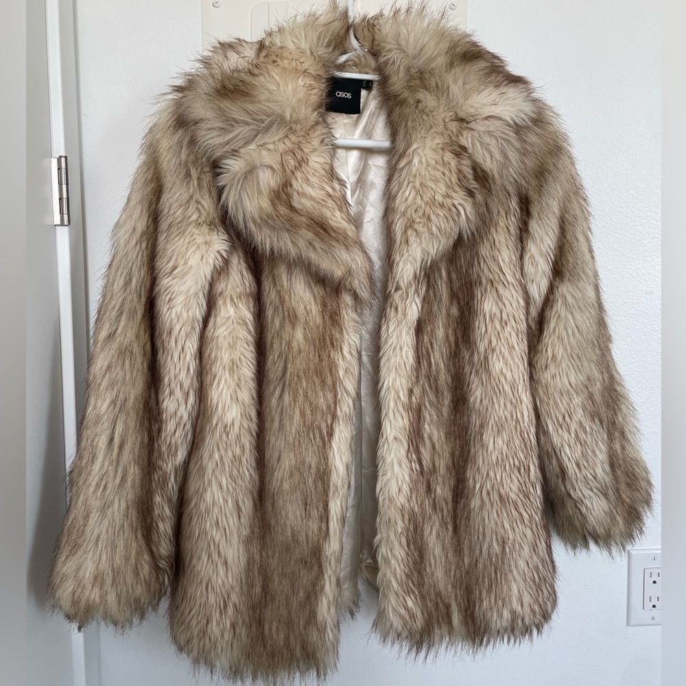 ASOS Faux Fur Coat White Grey Wolf